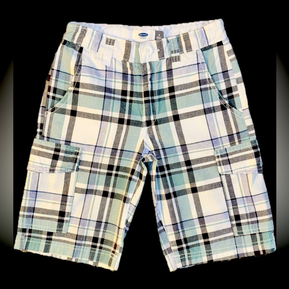 OLD NAVY | Boys (8) | Pllaid/Striped | Cargo Shorts | WHITE
BLACK & GREEN |